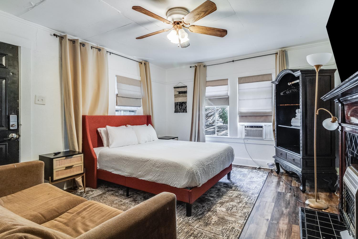 Lafayette At Your Doorstep, Private Rm Екстер'єр фото