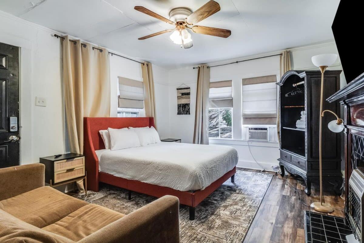 Lafayette At Your Doorstep, Private Rm Екстер'єр фото